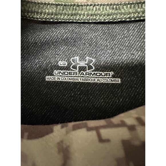 Under Armour Womens Compression Top Camo Shirt Large Mock Neck - Picture 5 of 8